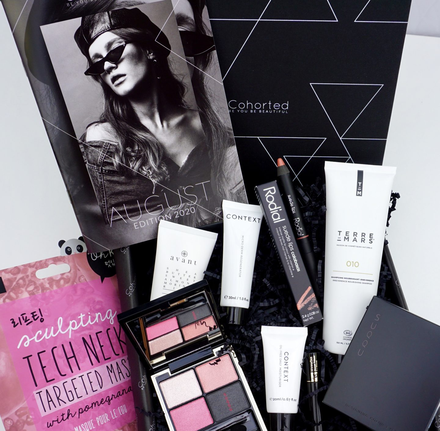 Cohorted Subsciption box & Free Gift