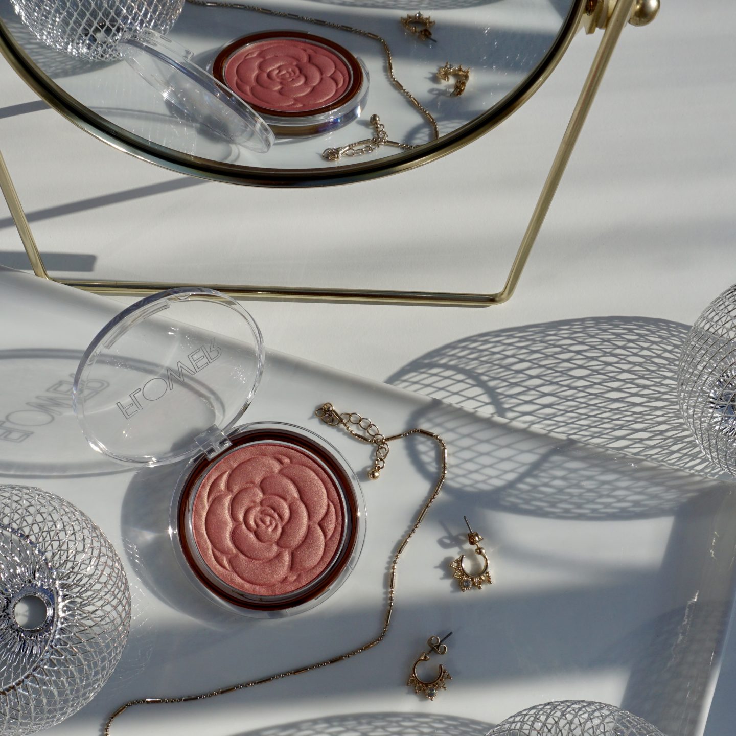 Flower beauty blusher